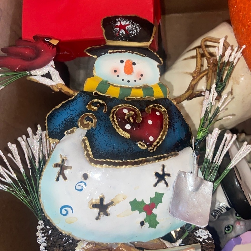 Metal snowman candle holder T20